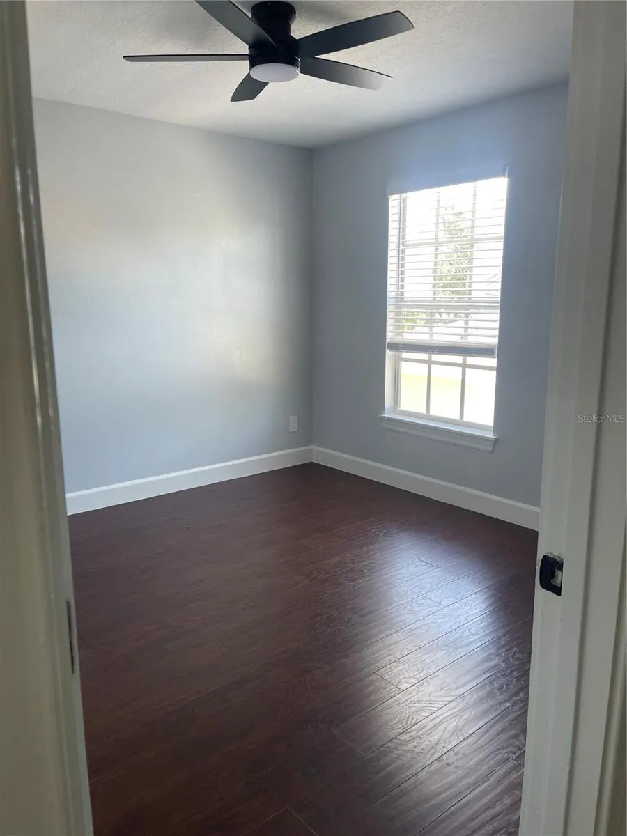 1233 HANCOCK CIR