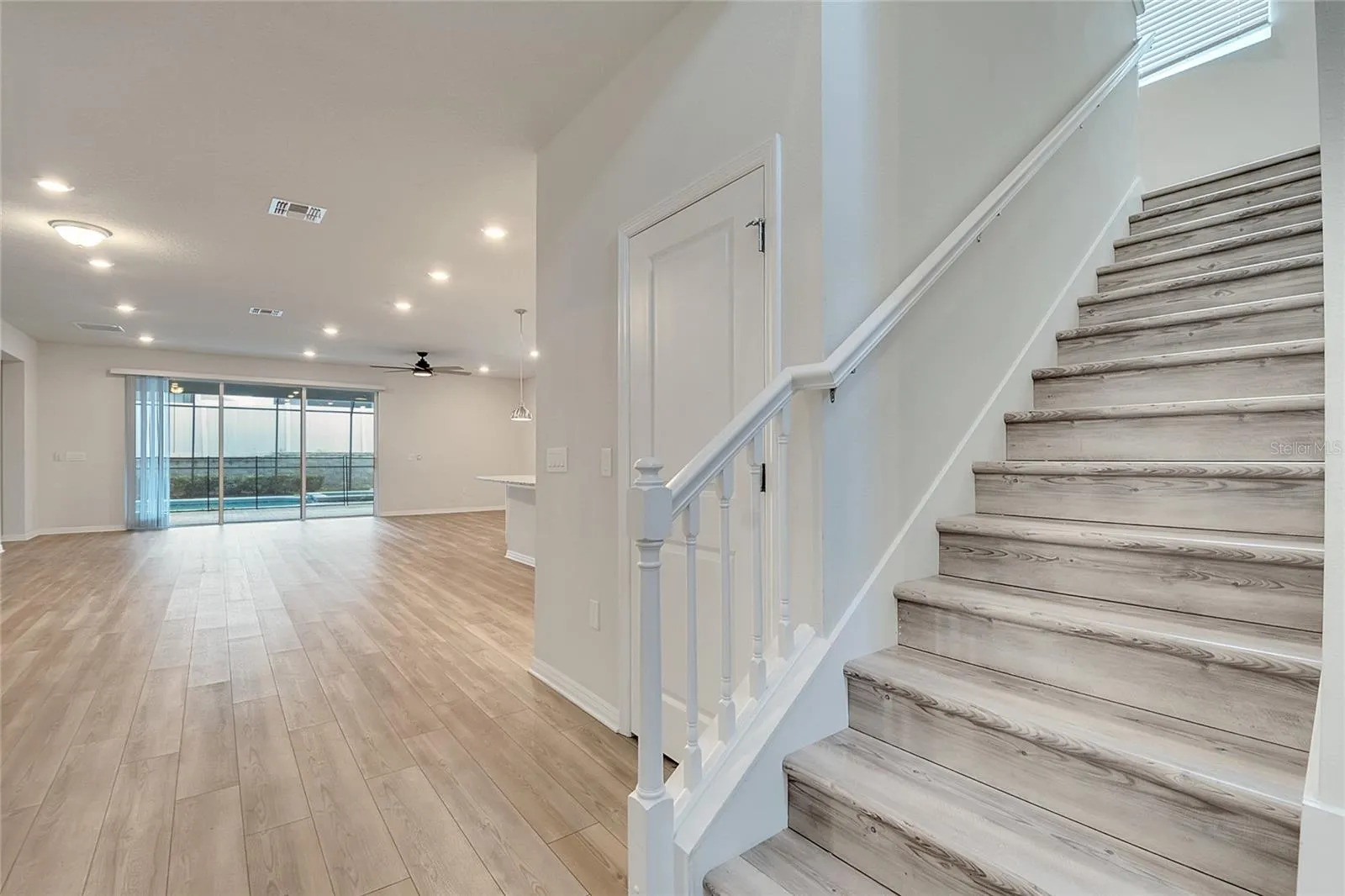 3505 LAVENDER DR