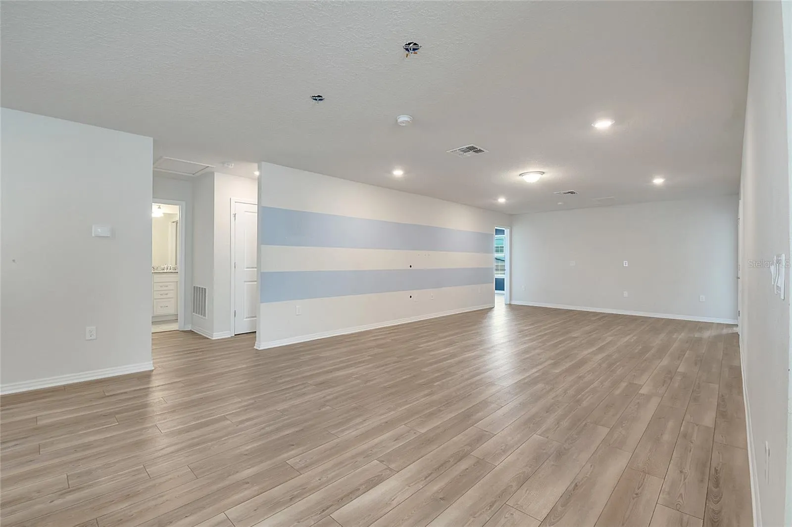 3505 LAVENDER DR
