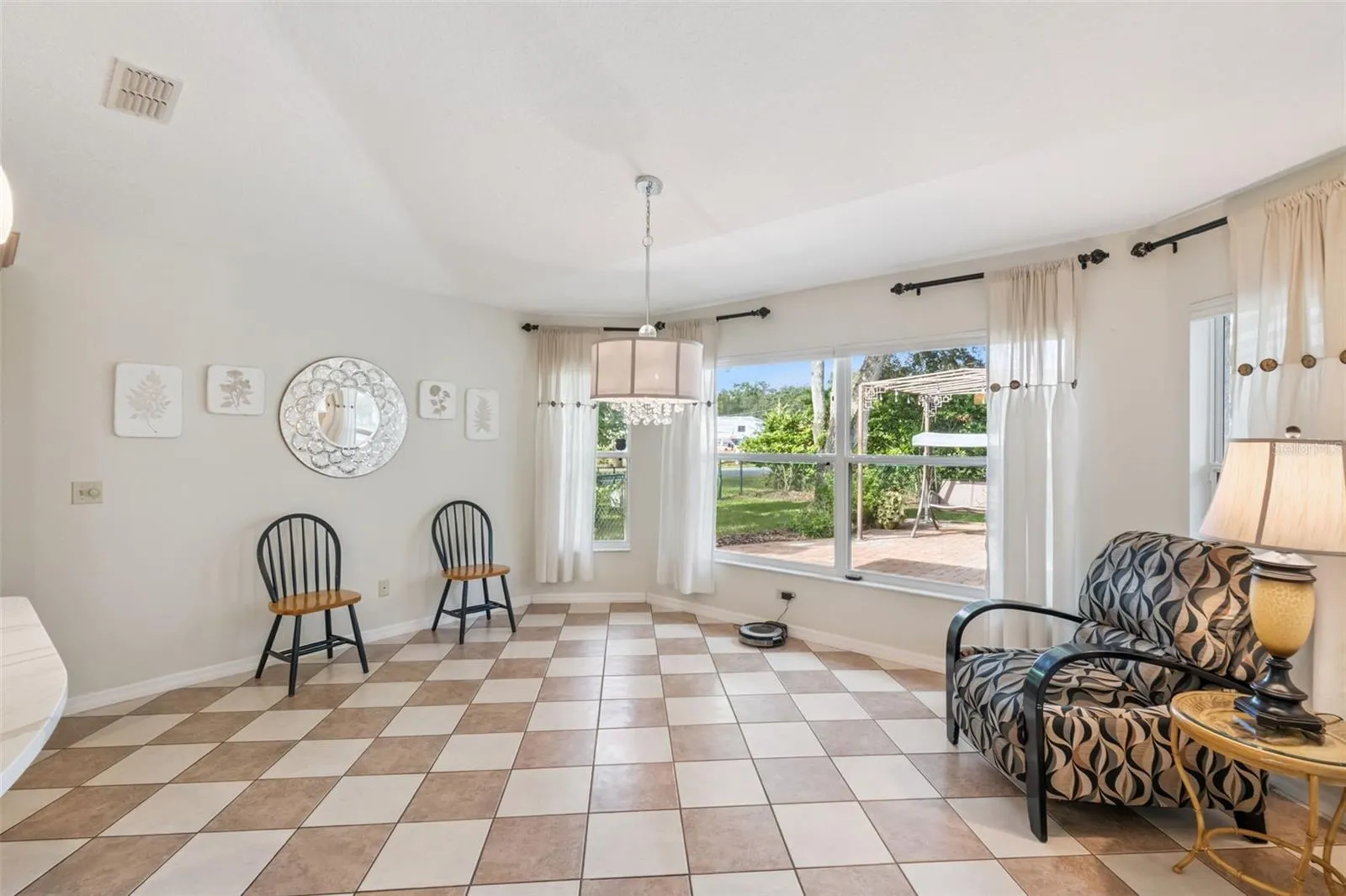1150 EDEN DR