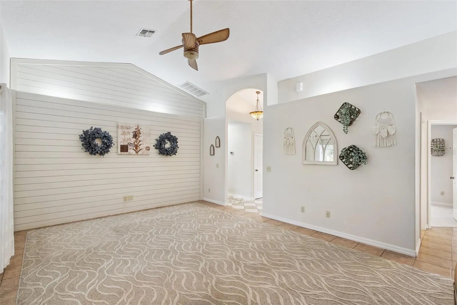 1150 EDEN DR