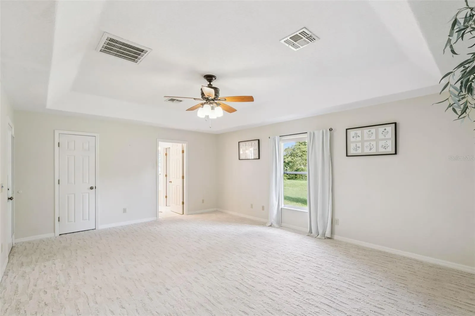 1150 EDEN DR