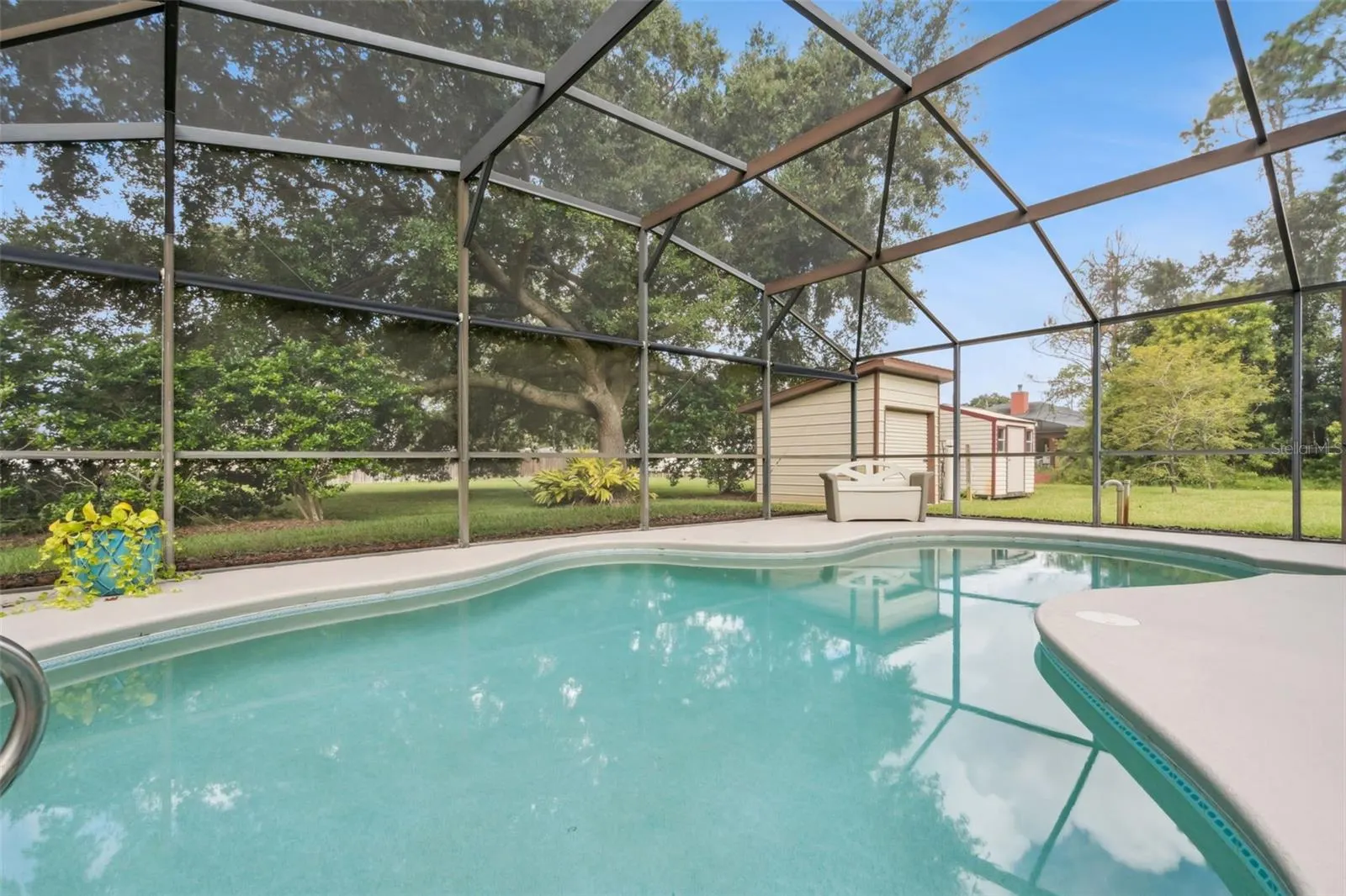 1150 EDEN DR