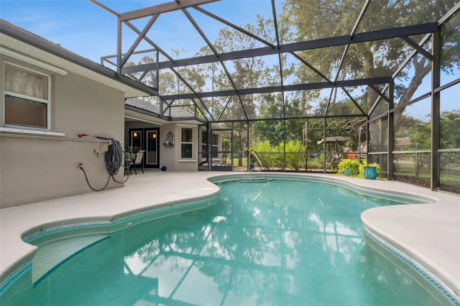 1150 EDEN DR