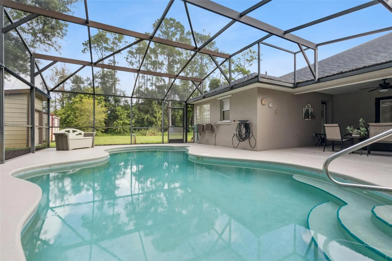 1150 EDEN DR