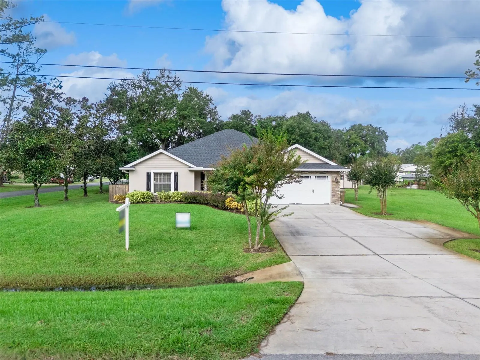1150 EDEN DR
