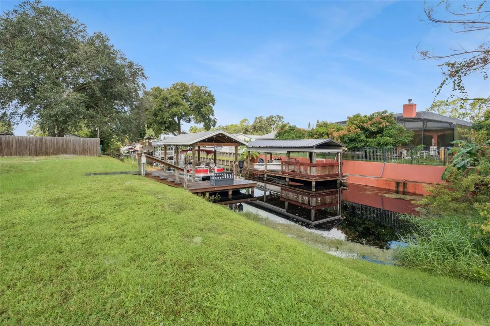 1150 EDEN DR