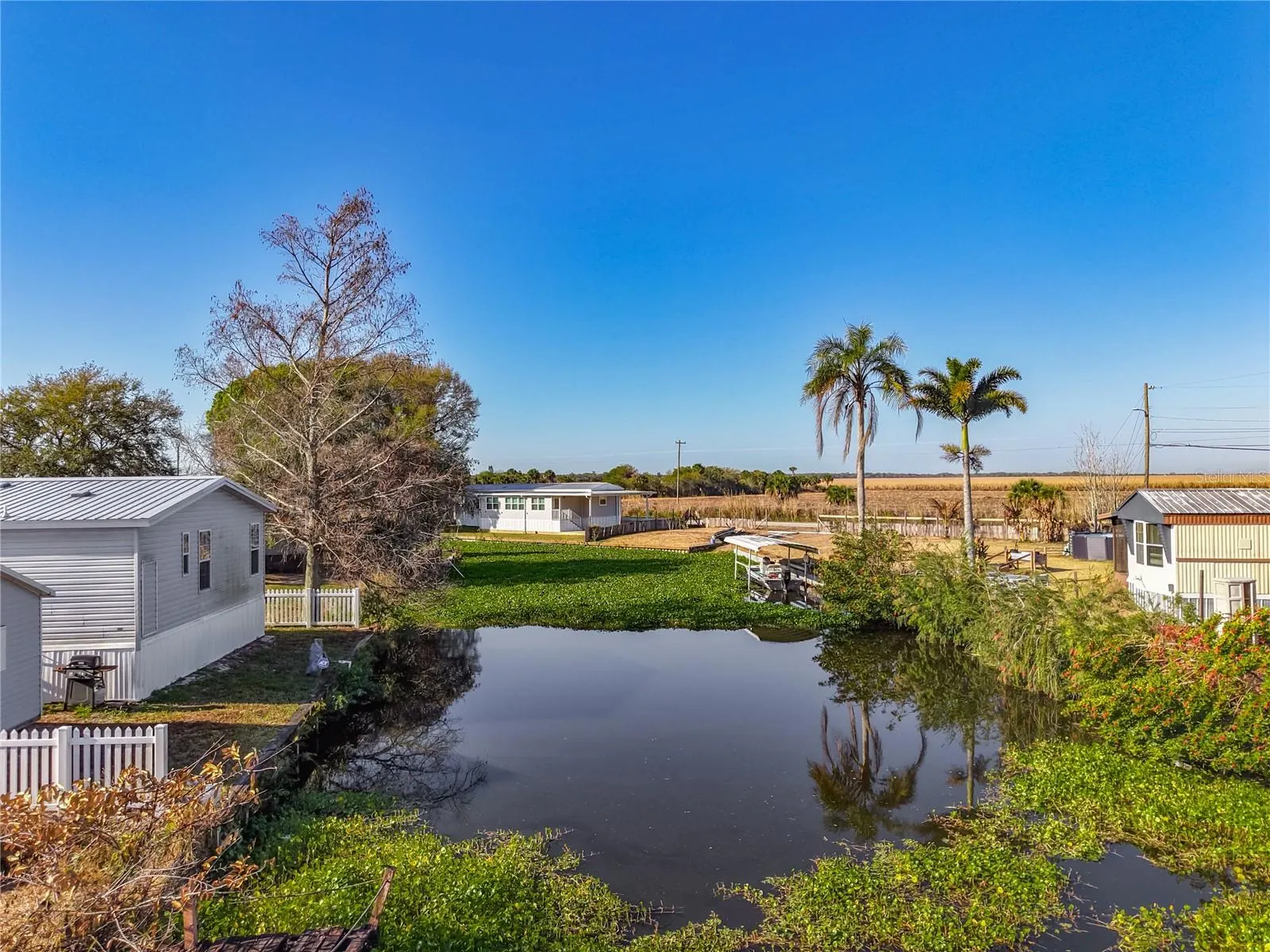 1824 RIVERSIDE DR