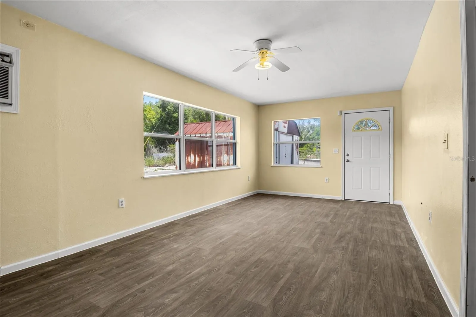 844 CHAMBERLAIN BLVD