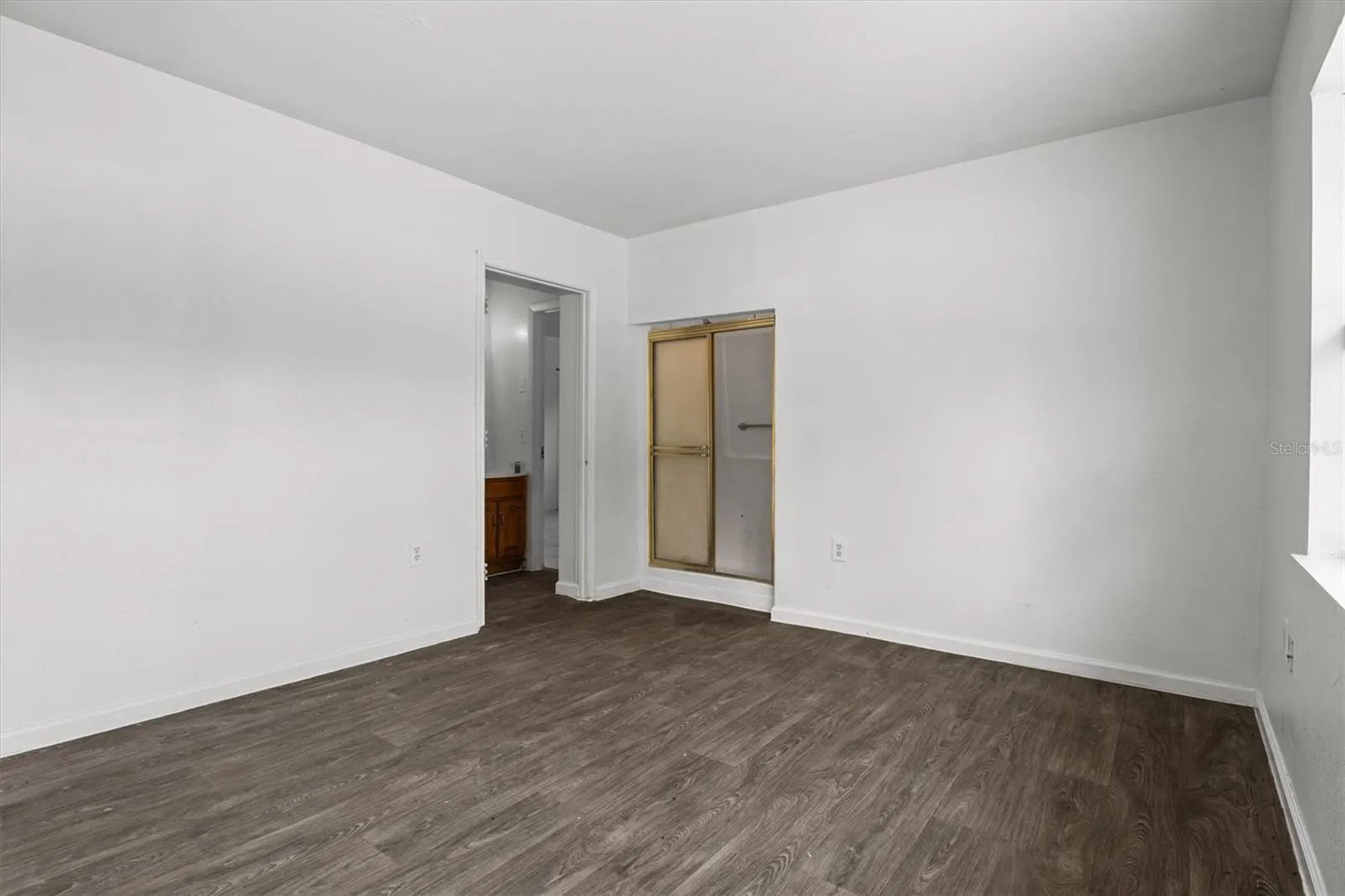 844 CHAMBERLAIN BLVD