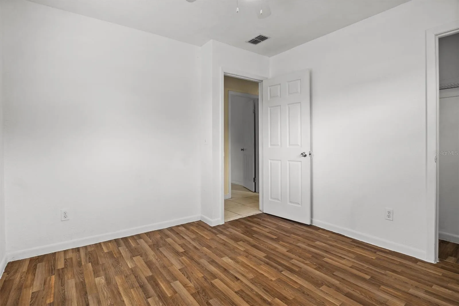 844 CHAMBERLAIN BLVD