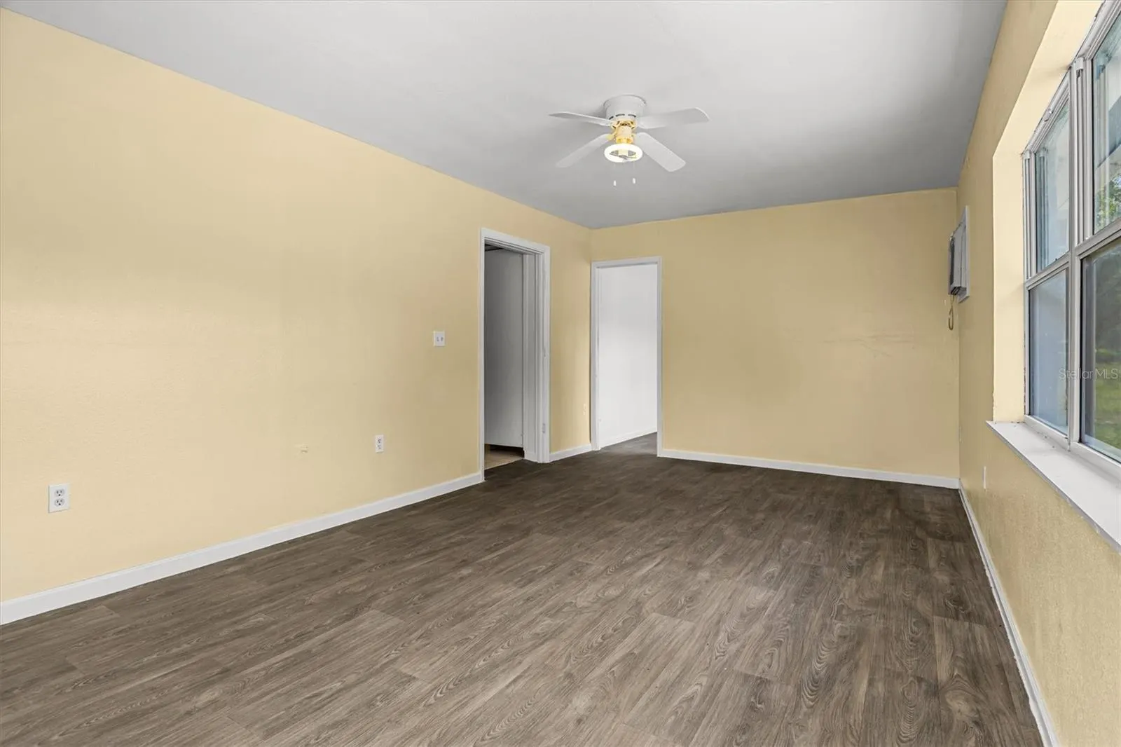 844 CHAMBERLAIN BLVD