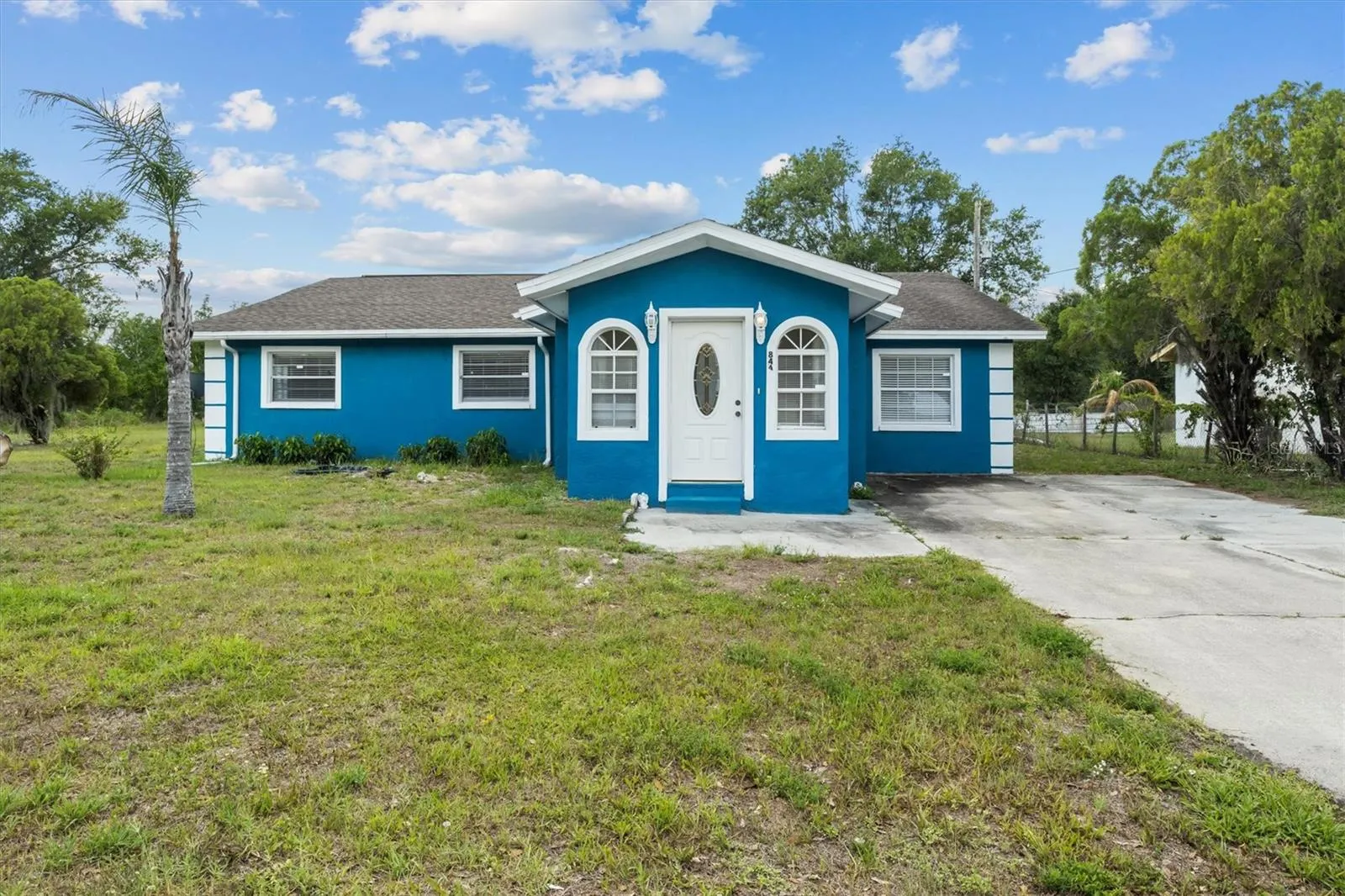 844 CHAMBERLAIN BLVD