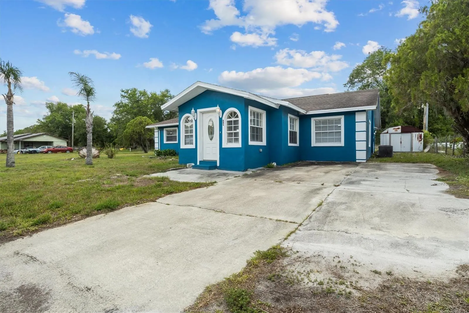 844 CHAMBERLAIN BLVD
