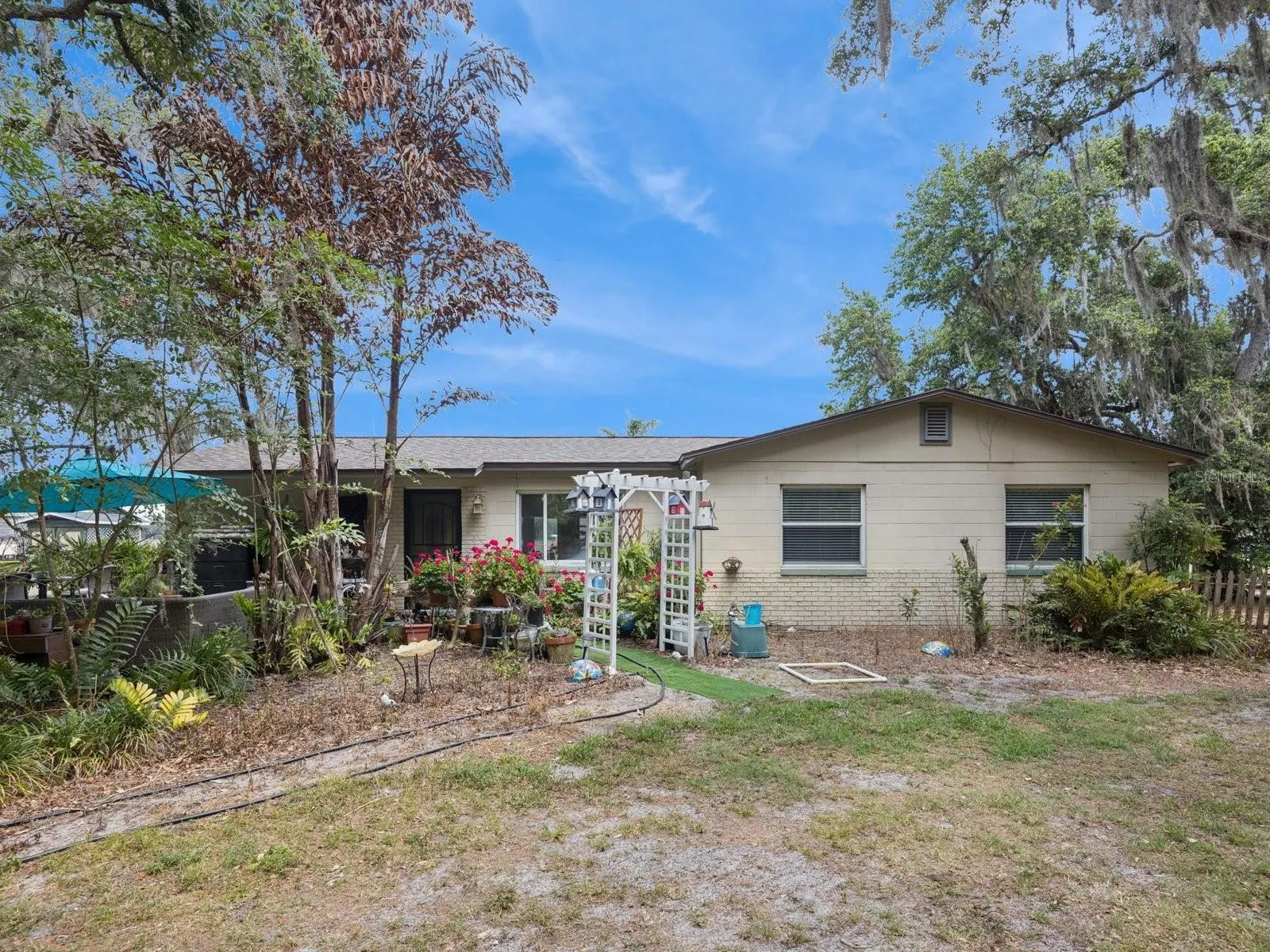 6001 MARTHAS LN