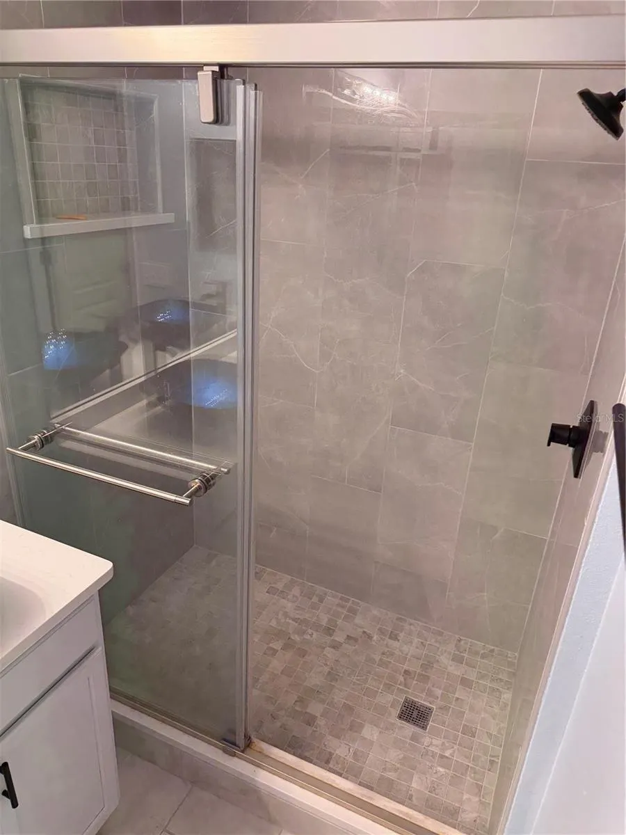 2914 RODRICK CIR