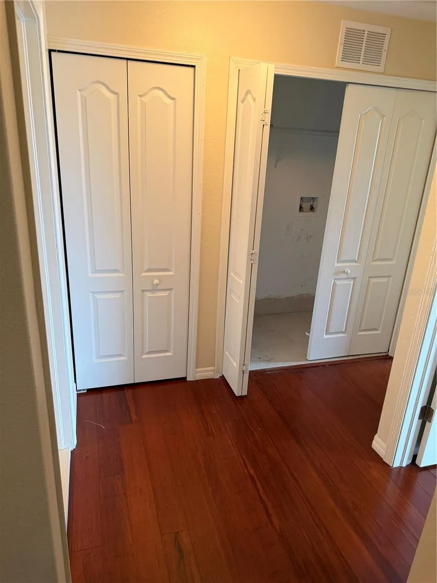 2914 RODRICK CIR