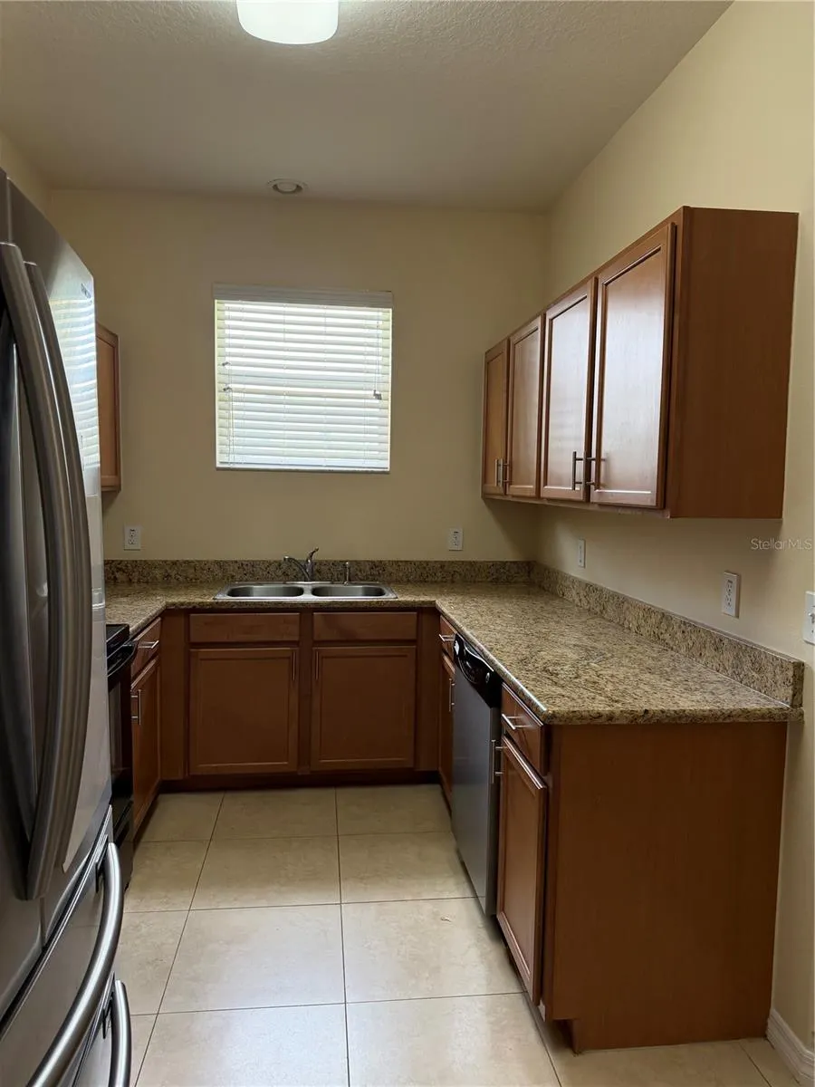 2914 RODRICK CIR