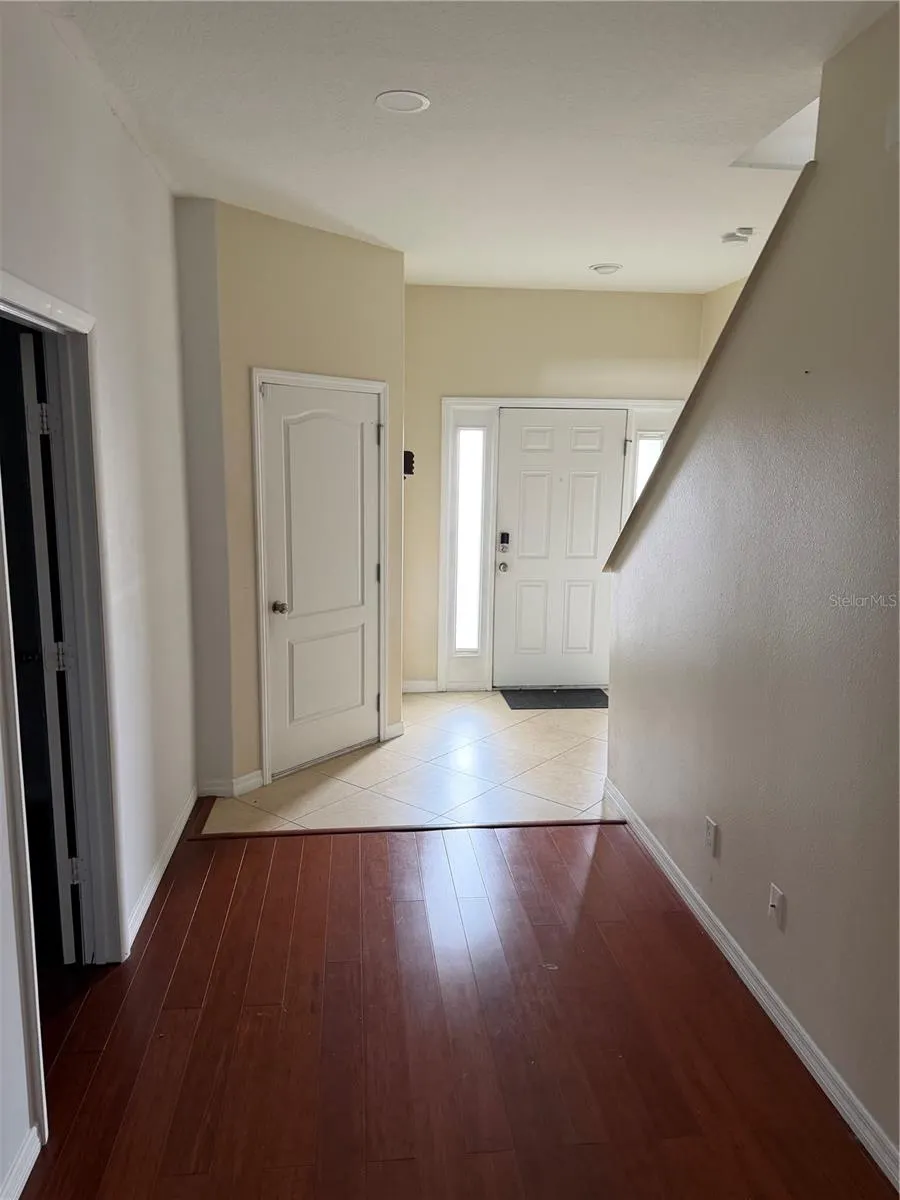 2914 RODRICK CIR