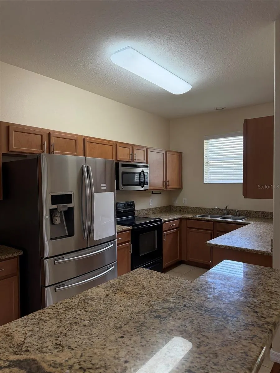 2914 RODRICK CIR