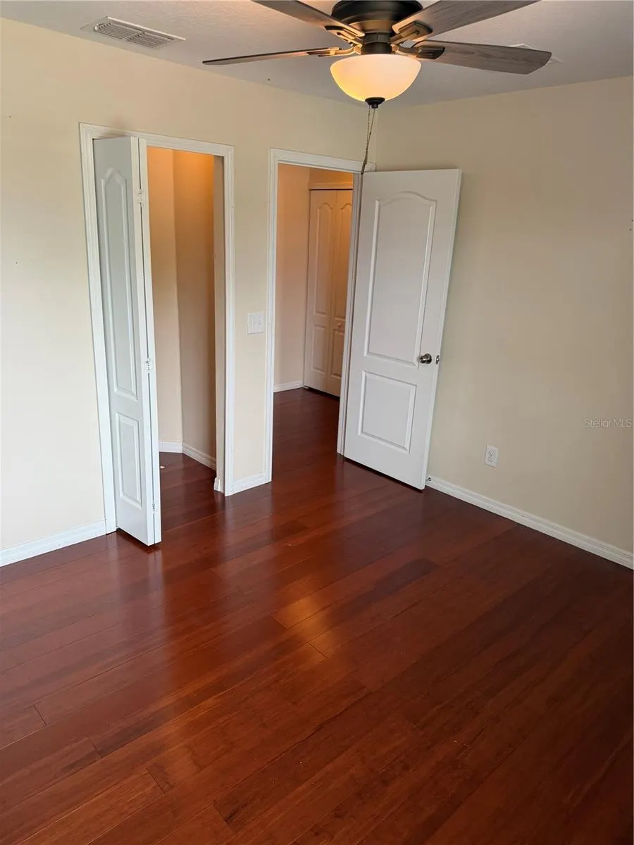 2914 RODRICK CIR