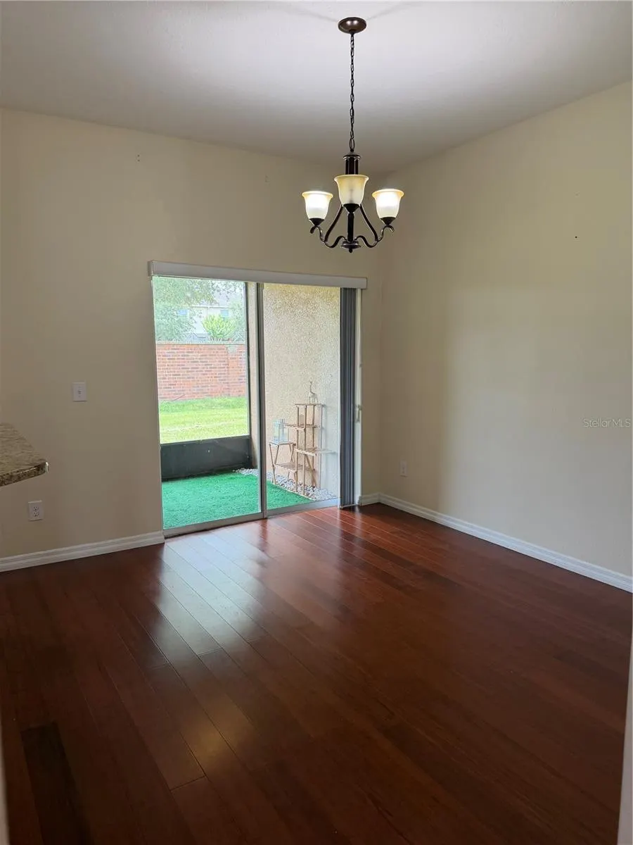 2914 RODRICK CIR