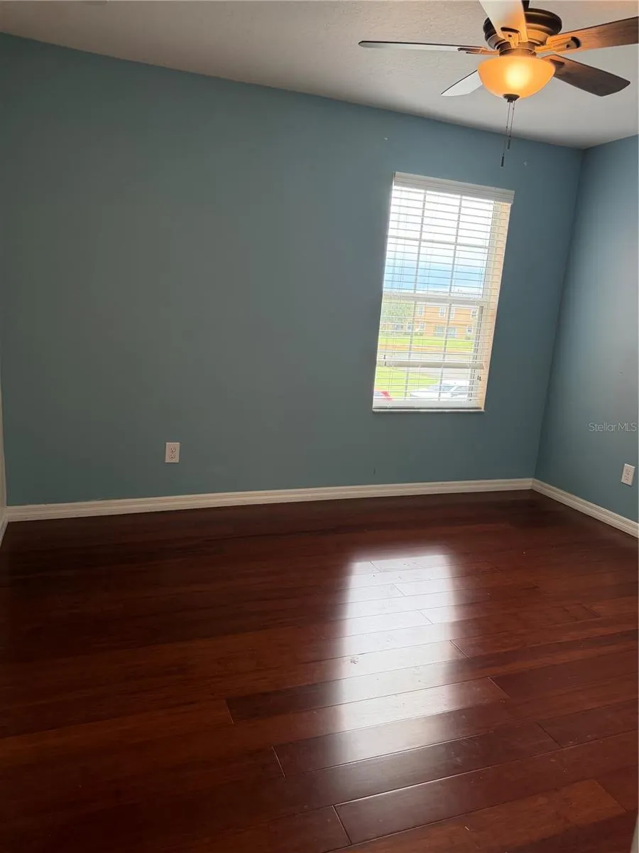 2914 RODRICK CIR