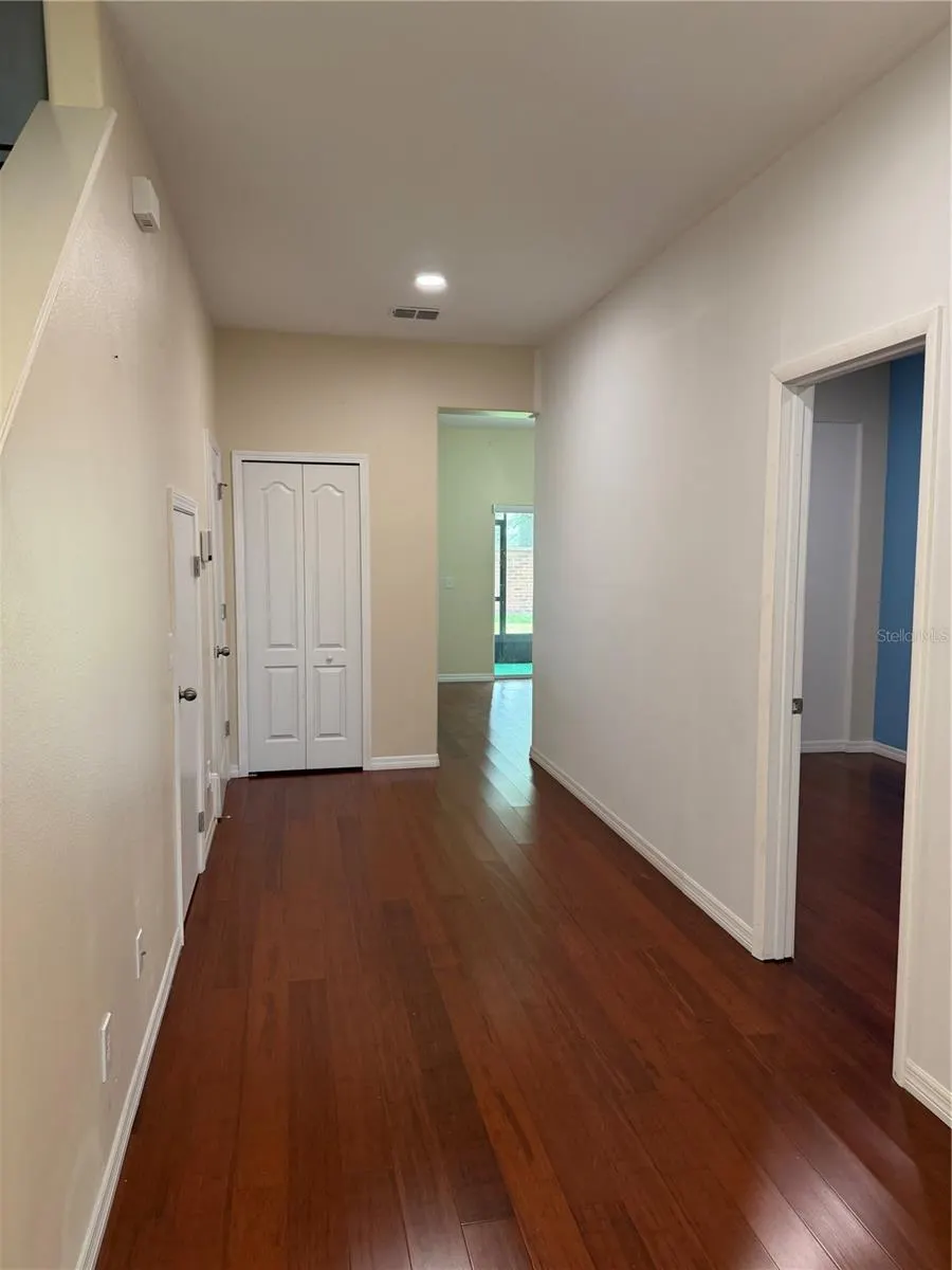 2914 RODRICK CIR