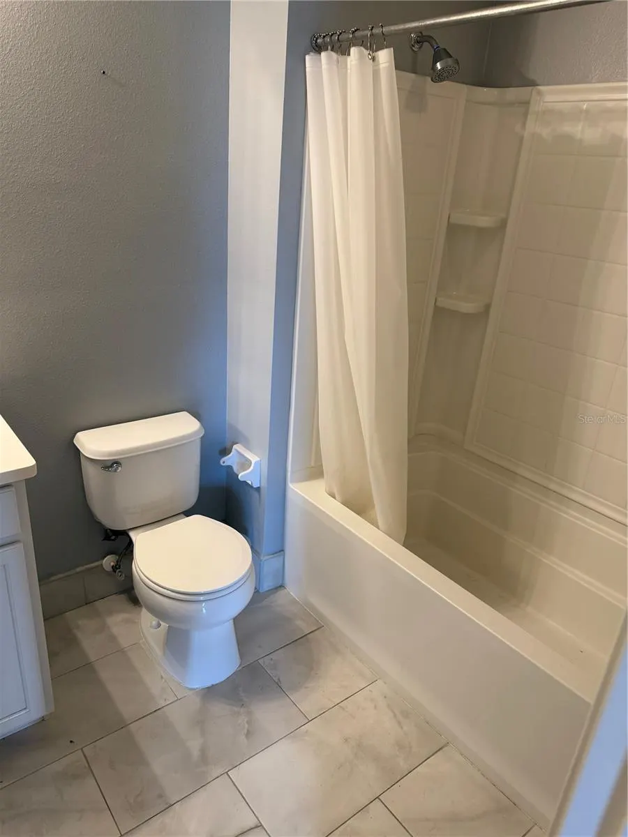 2914 RODRICK CIR