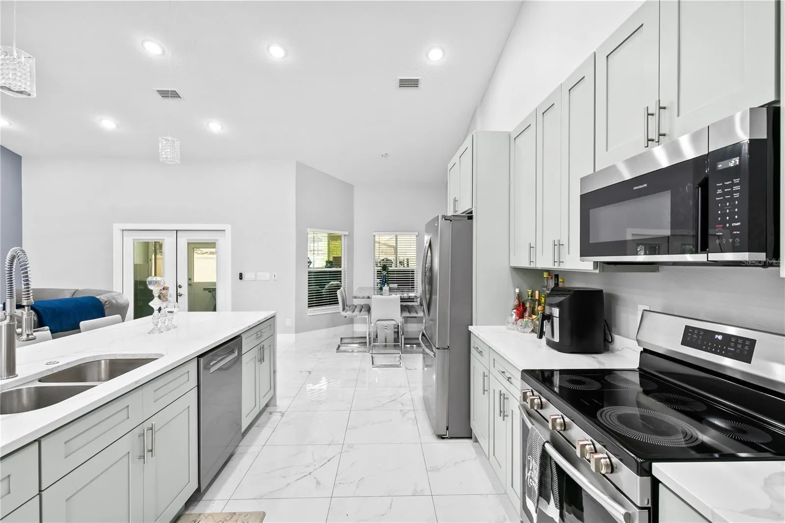 14112 LORD BARCLAY DR
