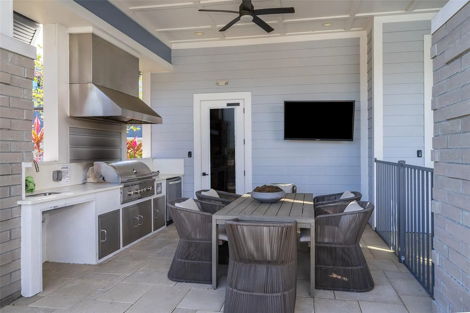 7521 LAUREATE BLVD #5208 #5208