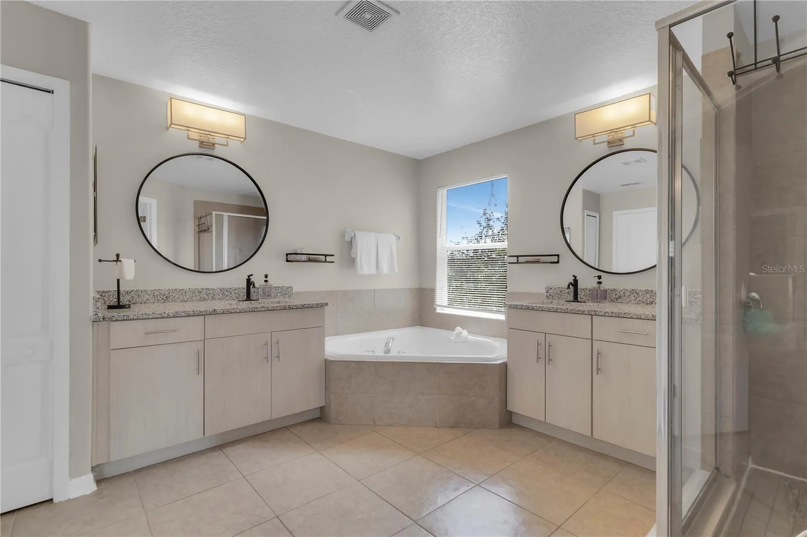 13051 MOSS PARK RIDGE DR