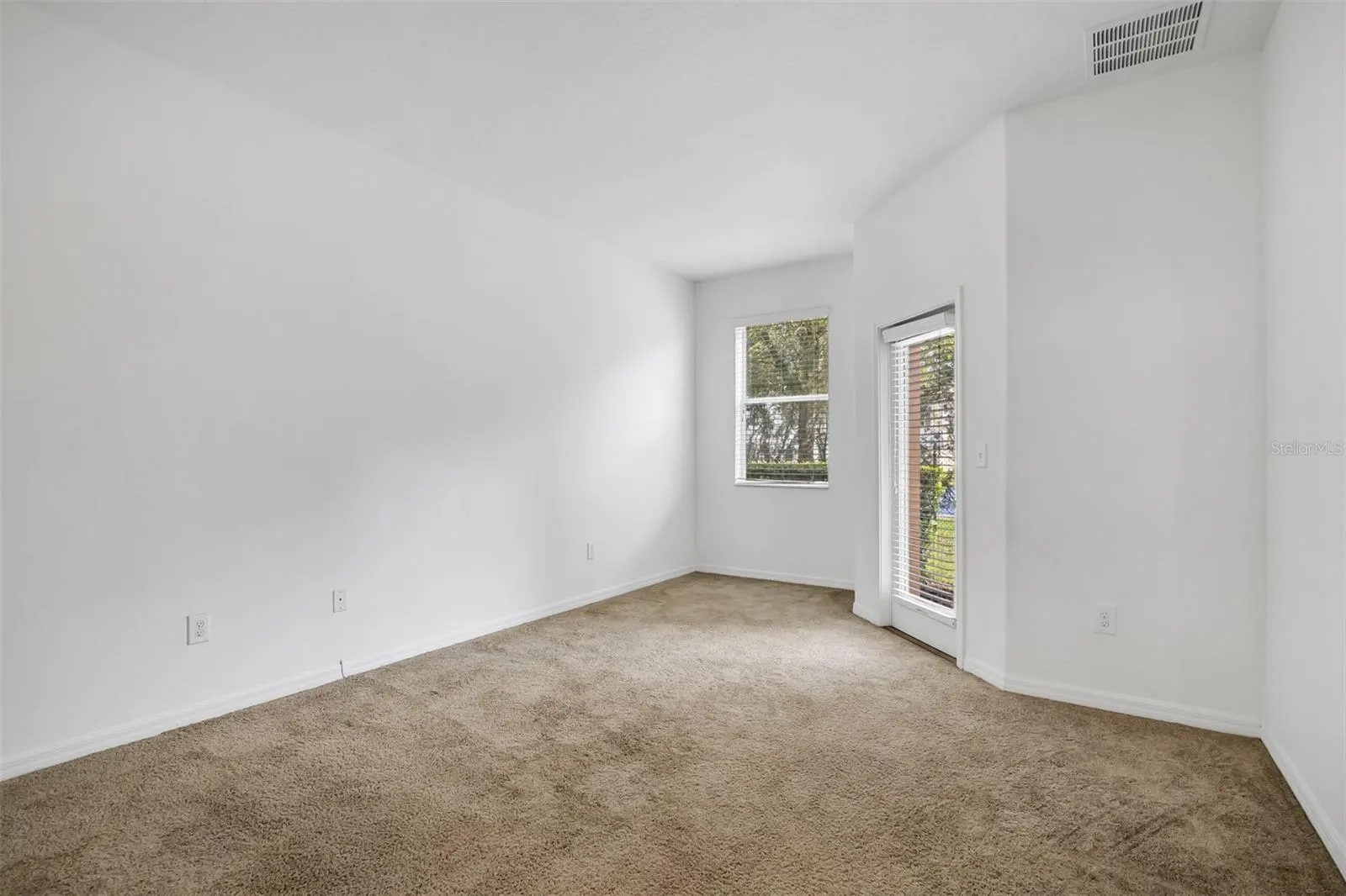 3610 RODRICK CIR