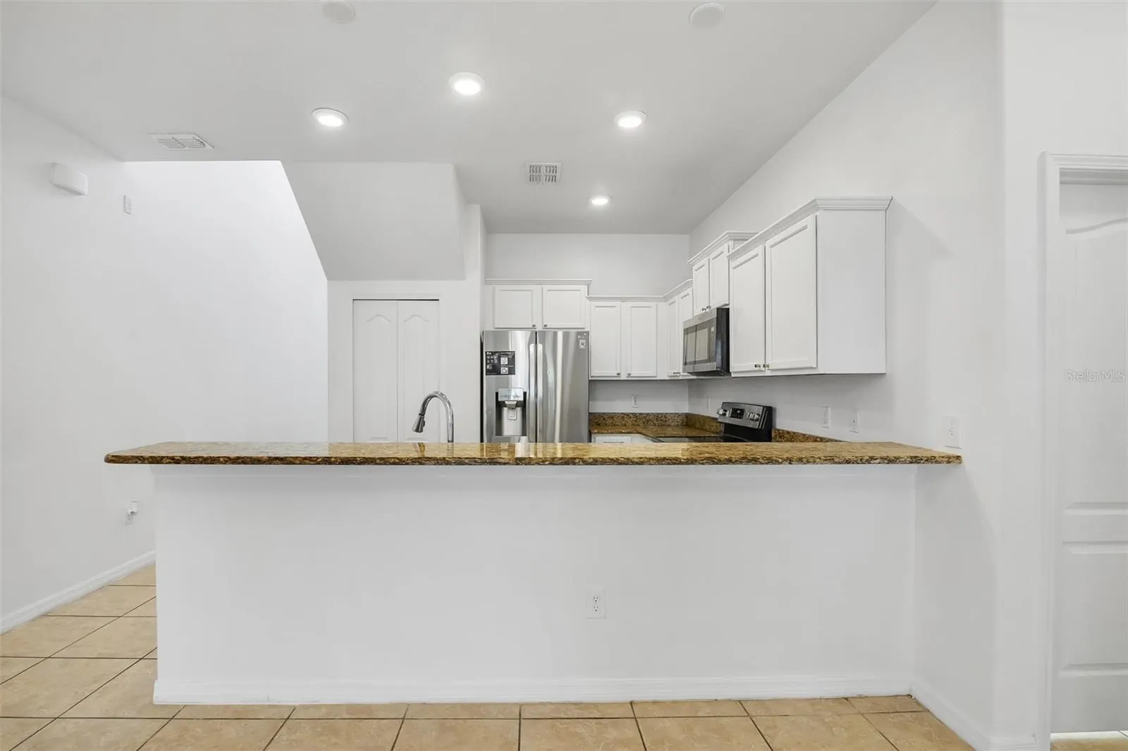 3610 RODRICK CIR