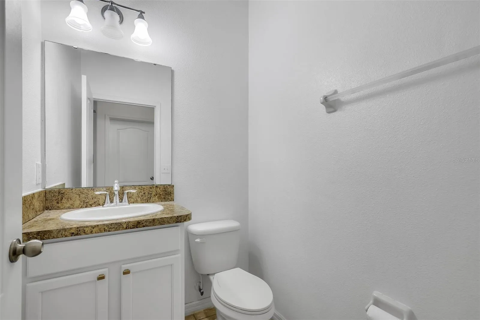 3610 RODRICK CIR