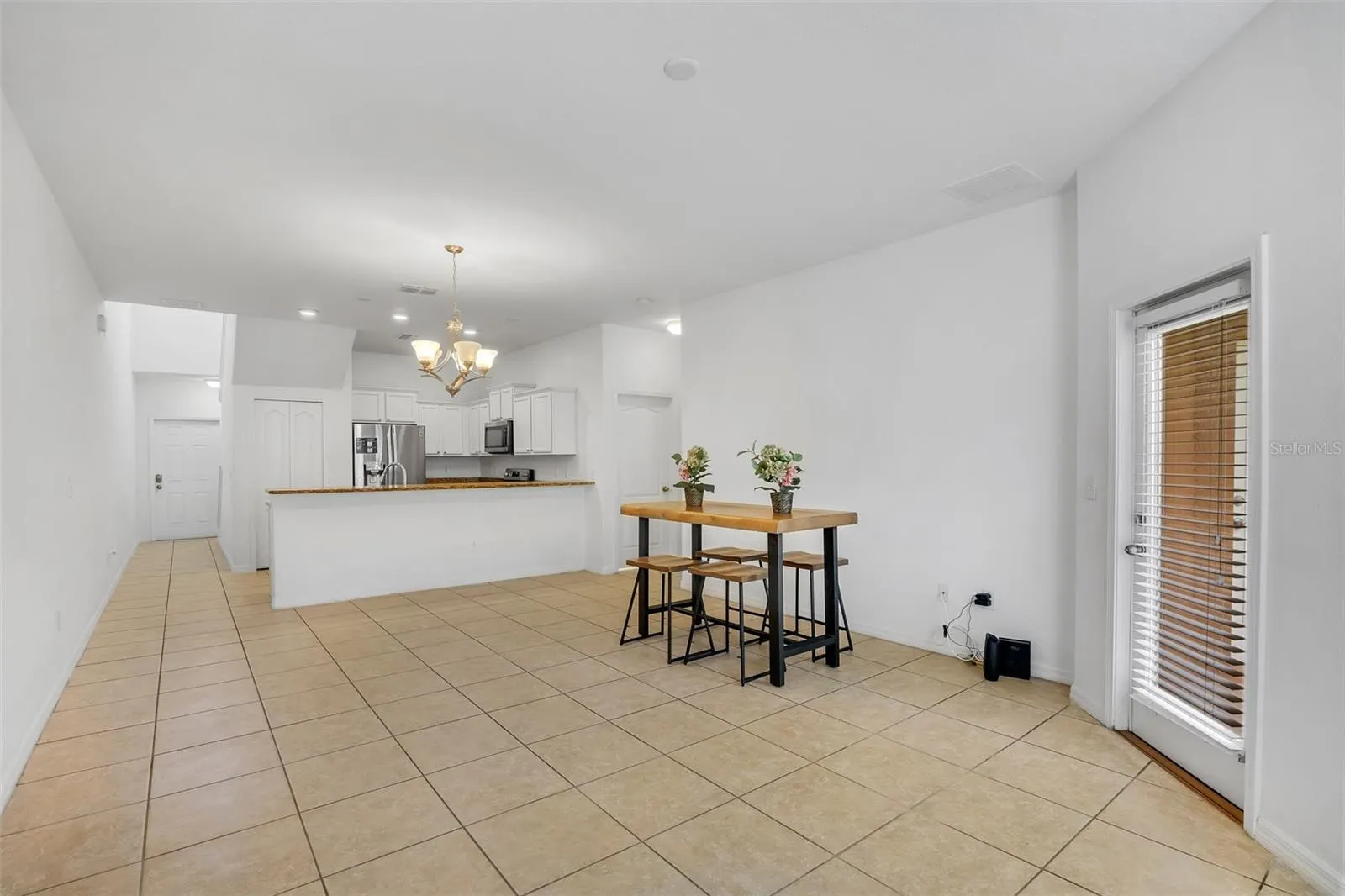 3610 RODRICK CIR
