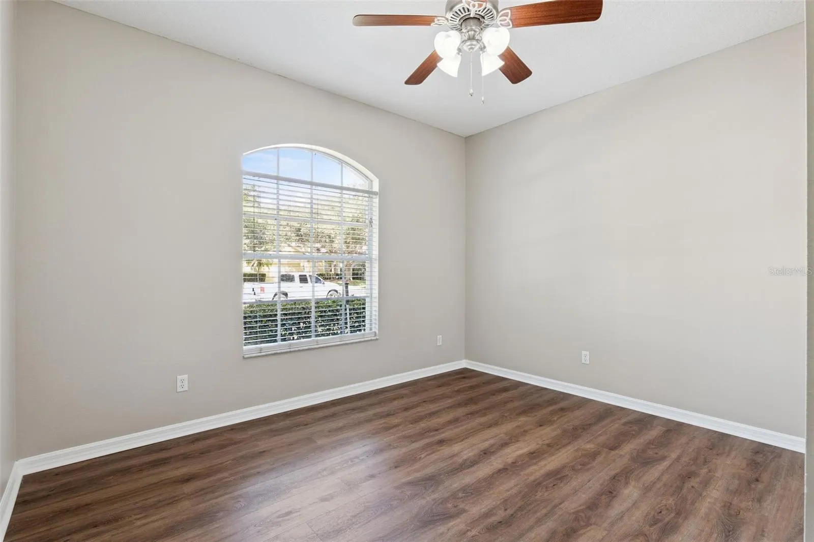9957 CYPRESS VINE DR