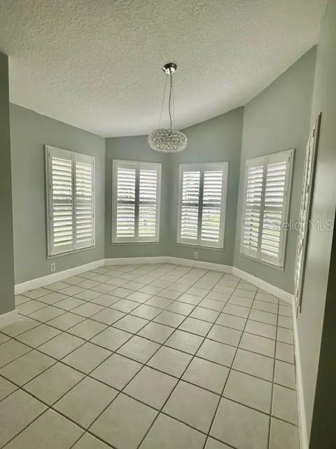 2828 RUNYON CIR