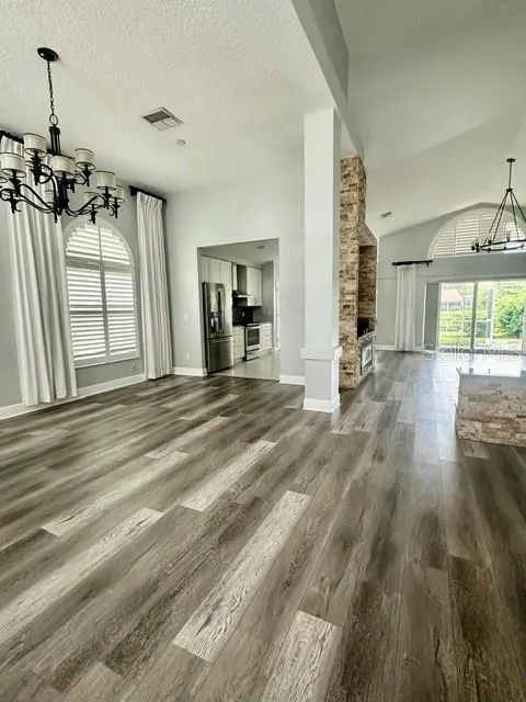 2828 RUNYON CIR