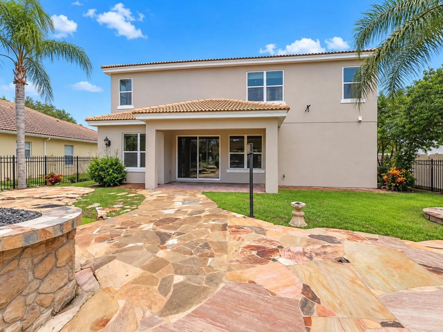 3915 SHOREVIEW DR