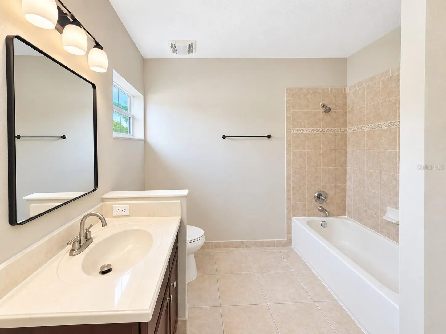 3915 SHOREVIEW DR