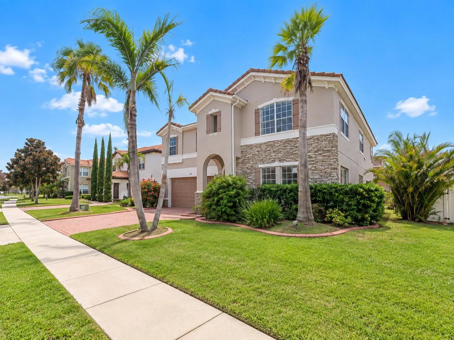 3915 SHOREVIEW DR