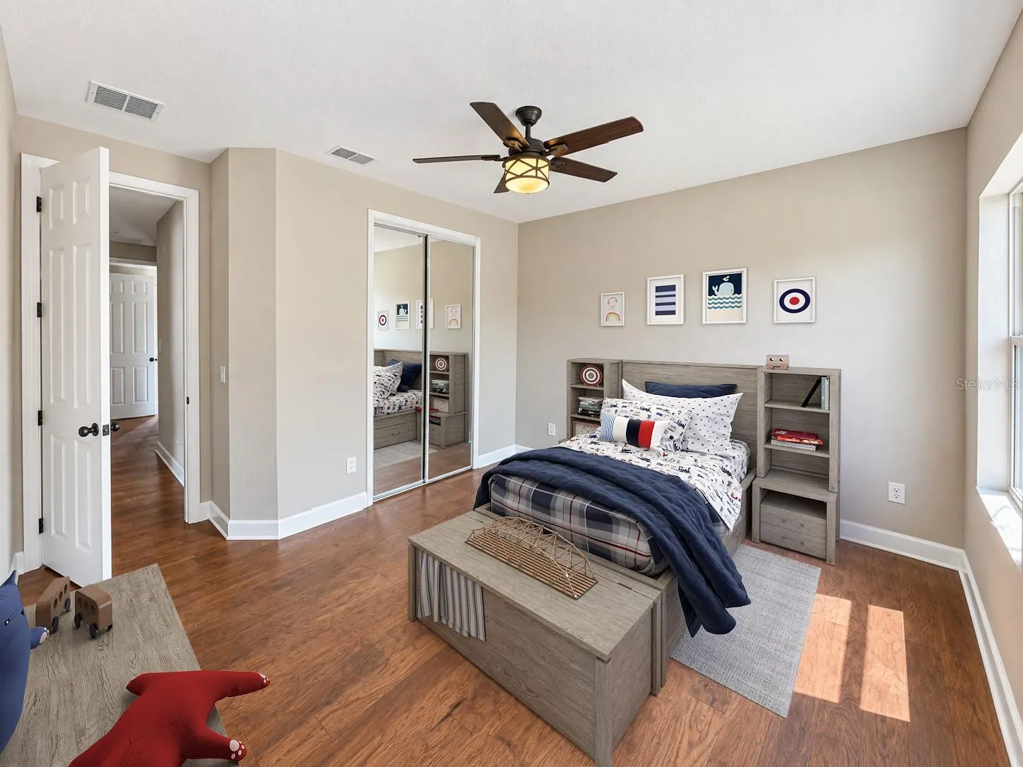 3915 SHOREVIEW DR