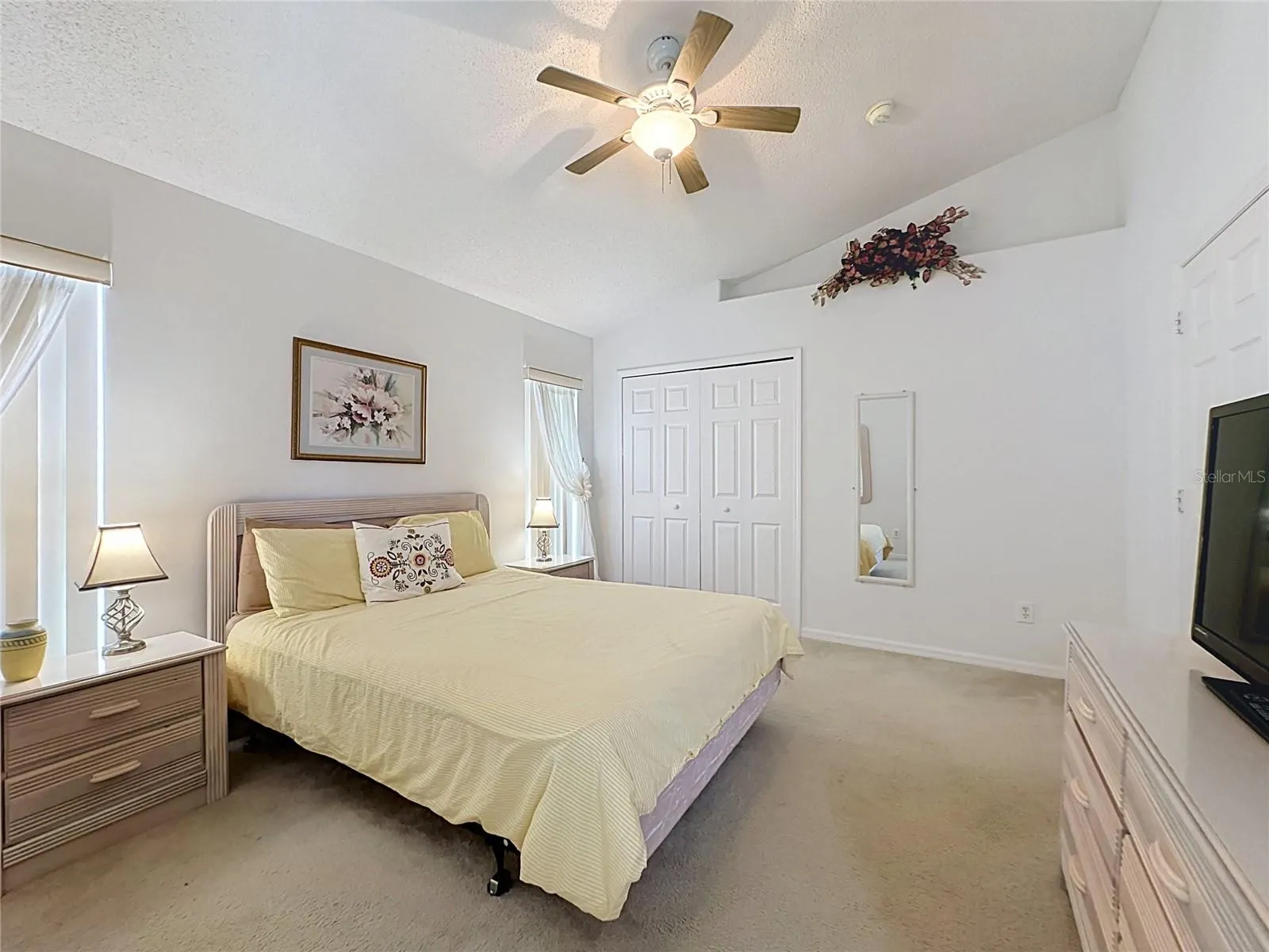 2647 ONEIDA LOOP