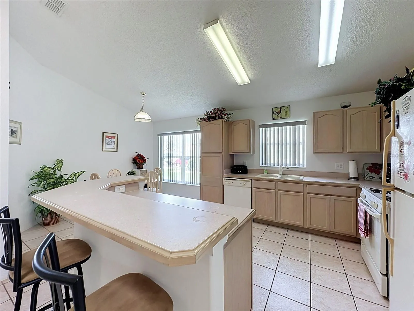 2647 ONEIDA LOOP