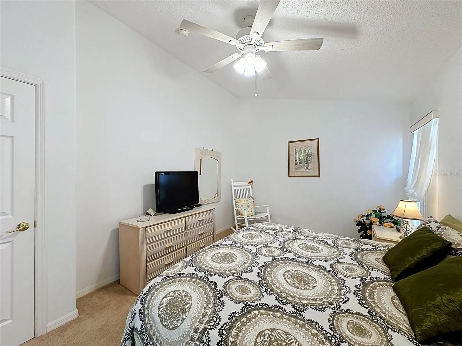 2647 ONEIDA LOOP