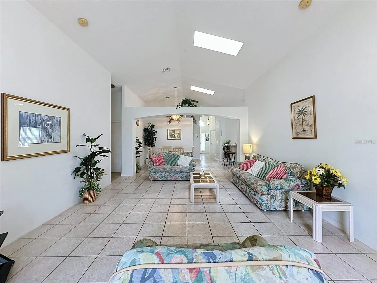 2647 ONEIDA LOOP