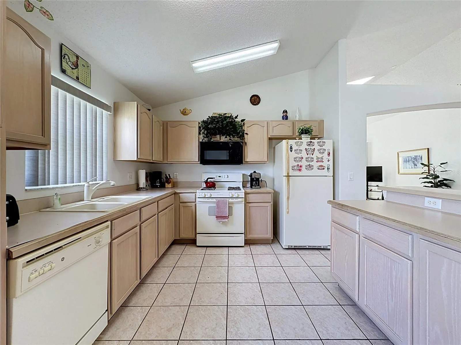 2647 ONEIDA LOOP
