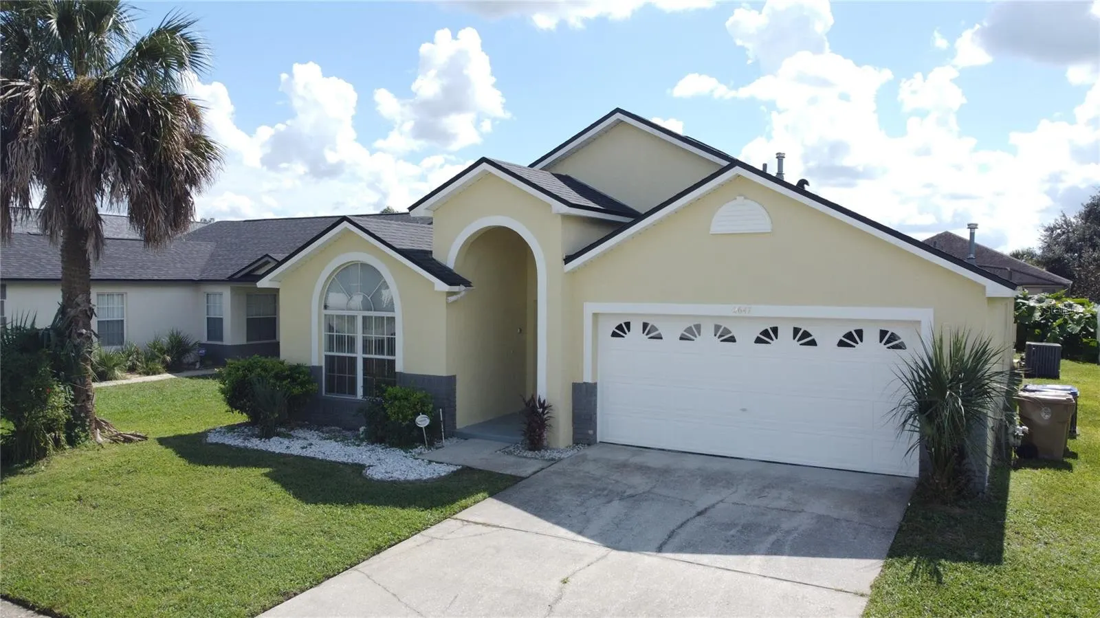 2647 ONEIDA LOOP