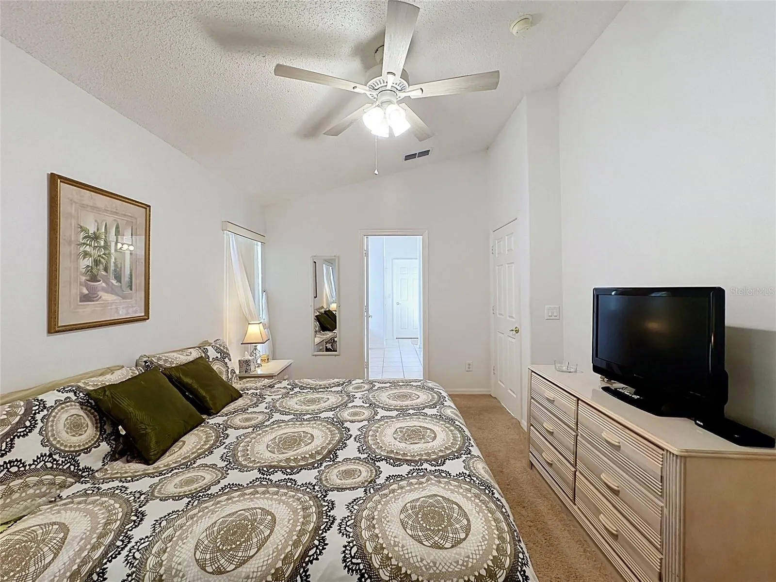 2647 ONEIDA LOOP